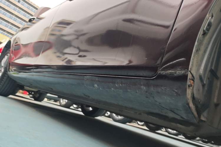 Used Geely Auto Emgrand 2017 Sedan Million Edition 1.5L CVT Upward Version Right Side Sill