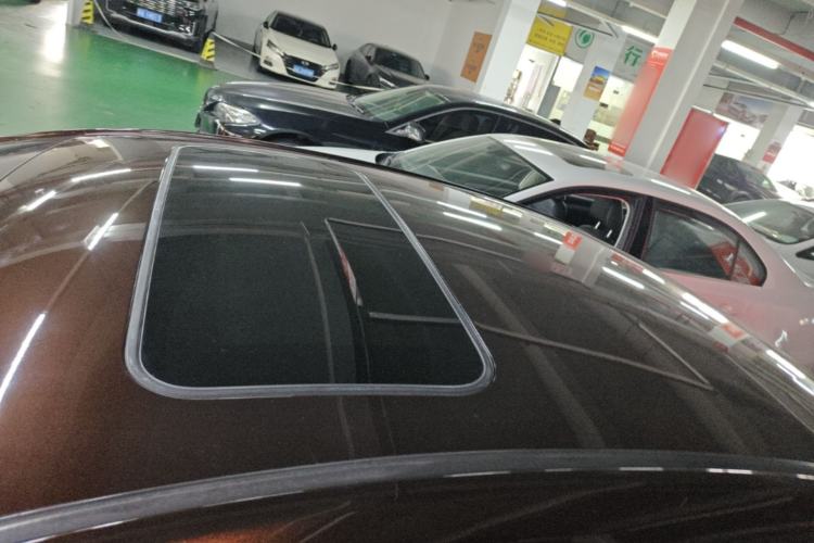 Used Geely Auto Emgrand 2017 Sedan Million Edition 1.5L CVT Upward Version Roof