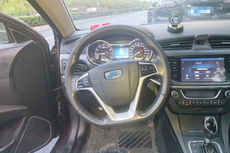 Used Geely Auto Emgrand 2017 Sedan Million Edition 1.5L CVT Upward Version Steering Wheel