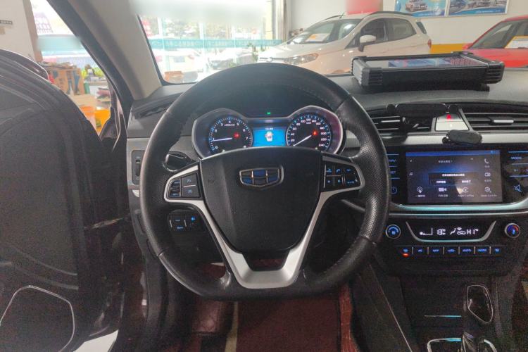 Used Geely Auto Emgrand 2017 Sedan Million Edition 1.5L CVT Upward Version Steering Wheel