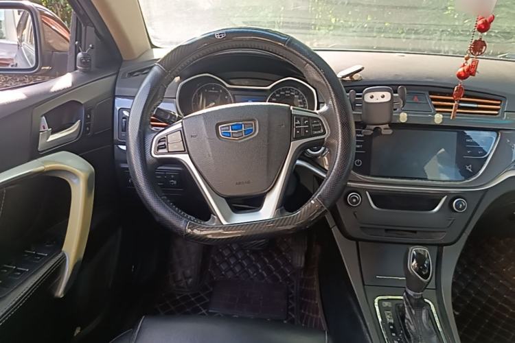 Used Geely Auto Emgrand 2017 Sedan Million Edition 1.5L CVT Upward Version Steering Wheel