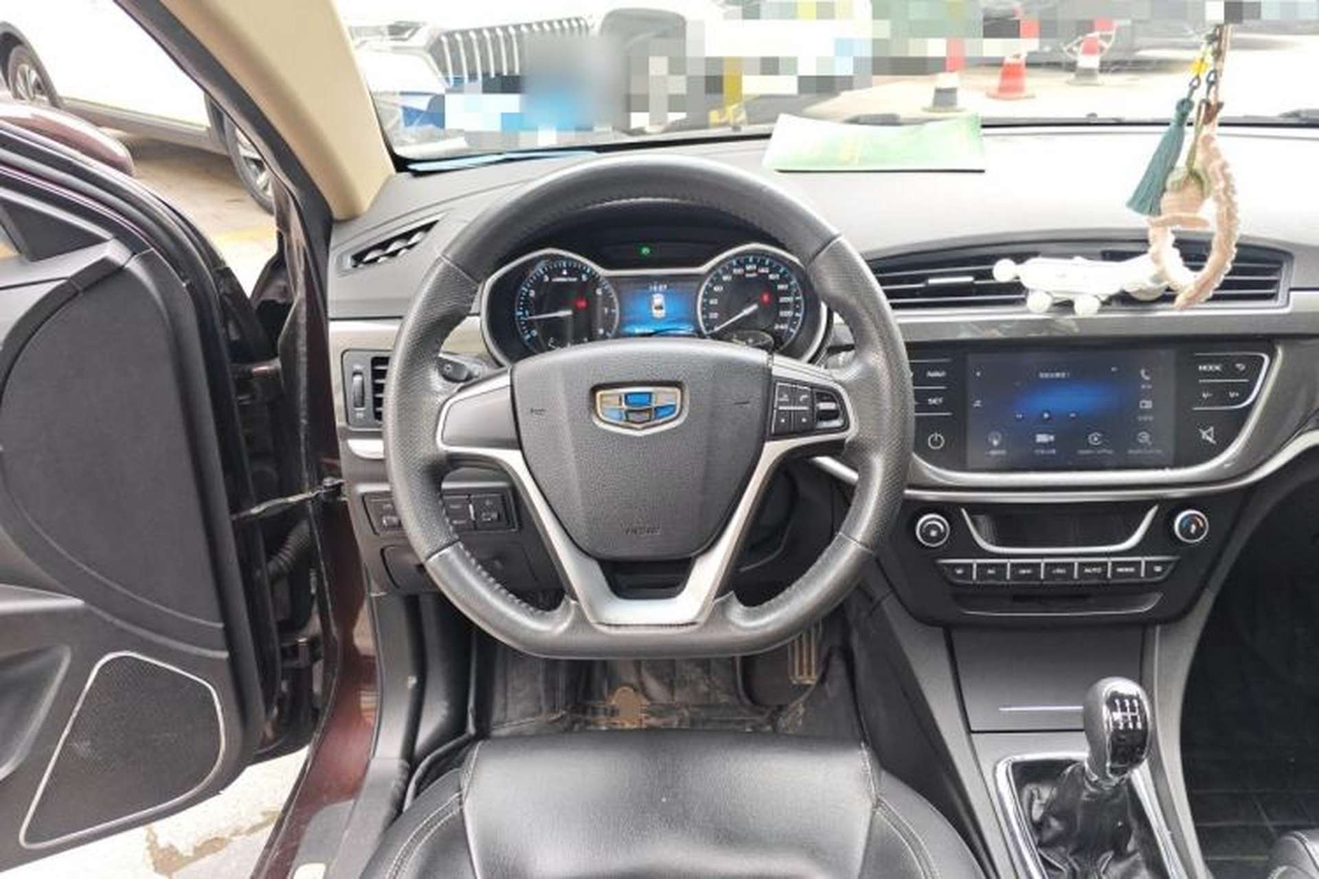 Used Geely Auto Emgrand 2017 Sedan Million Edition 1.5L Manual - Upward Version Steering Wheel