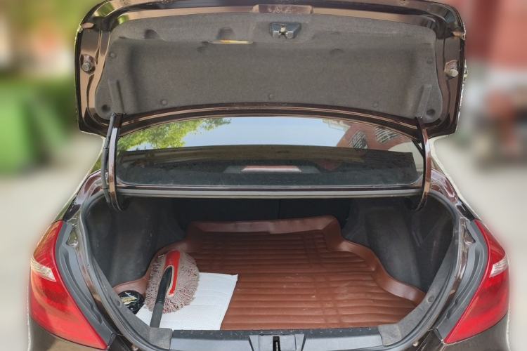 Used Geely Auto Emgrand 2017 Sedan Million Edition 1.5L Manual - Upward Version Trunk
