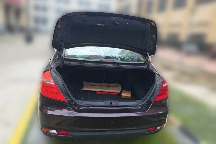 Used Geely Auto Emgrand 2017 Sedan Million Edition 1.5L CVT Luxury Model Trunk