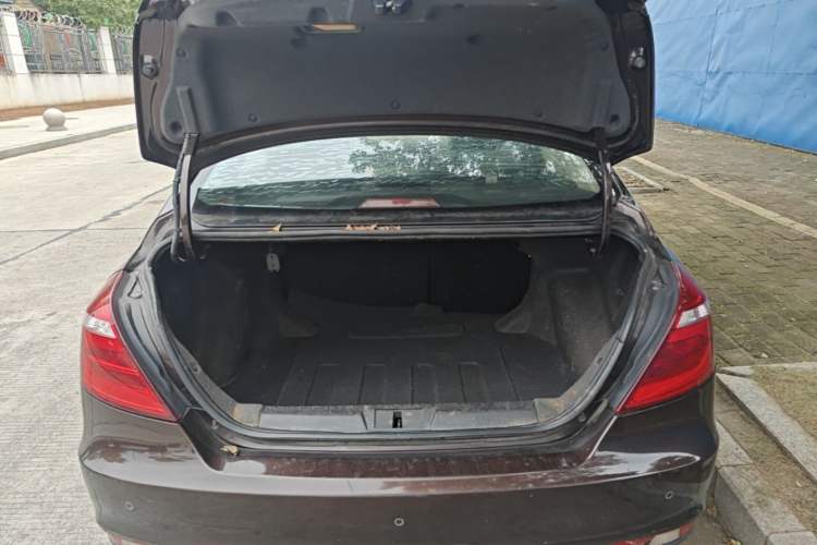 Used Geely Auto Emgrand 2017 Sedan Million Edition 1.5L CVT Upward Version Trunk
