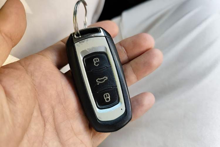 Used Geely Auto Emgrand 2017 Sedan Million Edition 1.5L Manual - Upward Version Vehicle Key