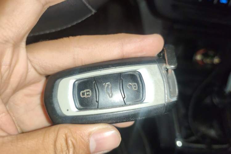 Used Geely Auto Emgrand 2017 Hatchback RS Million Edition 1.5L Manual Upward Version Vehicle Key