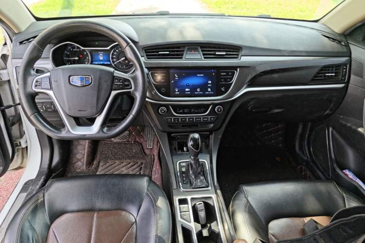 Used Geely Auto Emgrand 2017 Hatchback RS Million Edition 1.5L CVT Upward Version Center Console