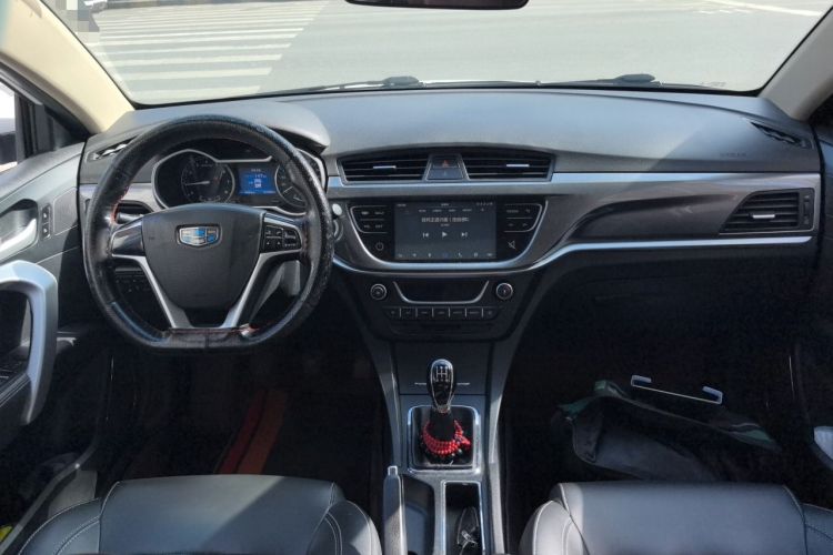 Used Geely Auto Emgrand 2017 Sedan Million Edition 1.5L Manual Upward Connect Version Center Console