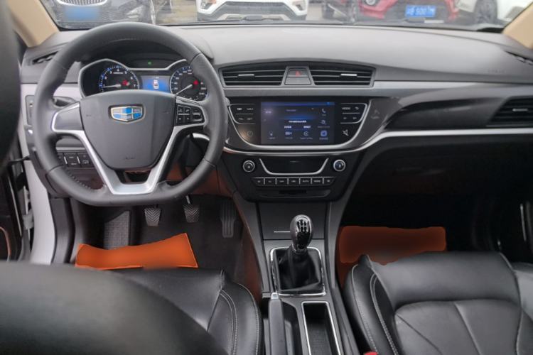 Used Geely Auto Emgrand 2017 Sedan Million Edition 1.5L Manual - Upward Version Center Console