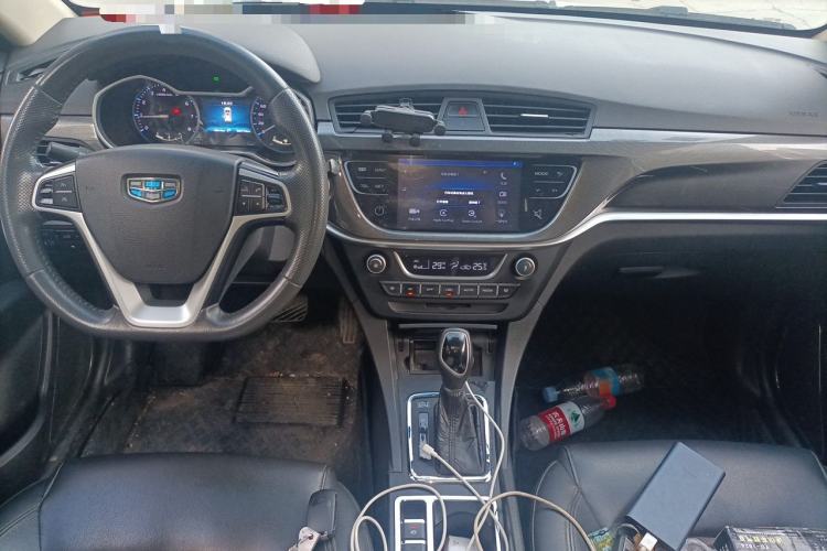 Used Geely Auto Emgrand 2017 Hatchback RS Million Edition 1.5L CVT Upward Version Center Console