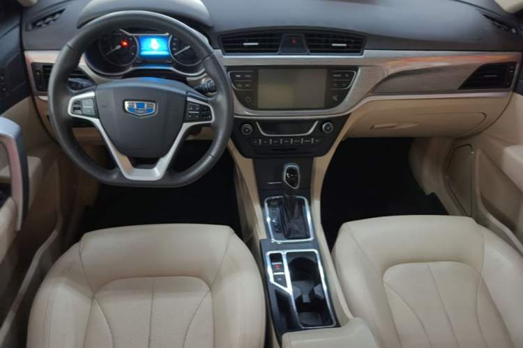 Used Geely Auto Emgrand 2017 Sedan Million Edition 1.5L CVT Luxury Model Center Console