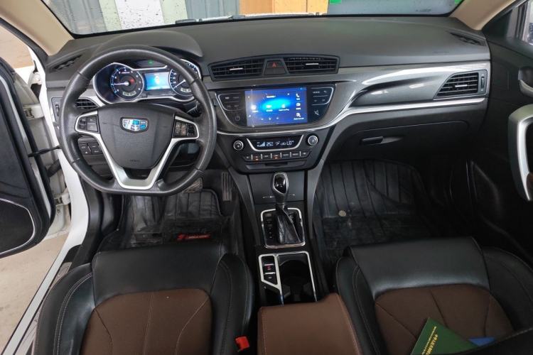 Used Geely Auto Emgrand 2017 Hatchback RS Million Edition 1.5L CVT Upward Version Center Console