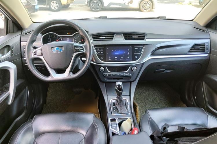 Used Geely Auto Emgrand 2017 Sedan Million Edition 1.5L CVT Upward Version Center Console