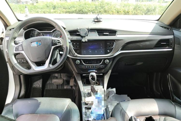 Used Geely Auto Emgrand 2017 Hatchback RS Million Edition 1.5L CVT Upward Version Center Console