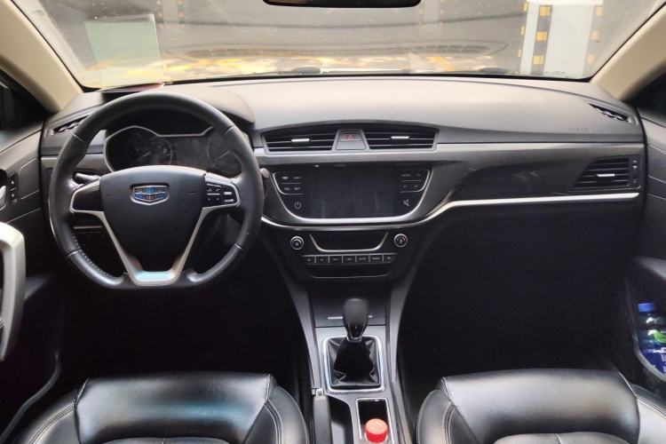 Used Geely Auto Emgrand 2017 Sedan Million Edition 1.5L Manual - Upward Version Center Console