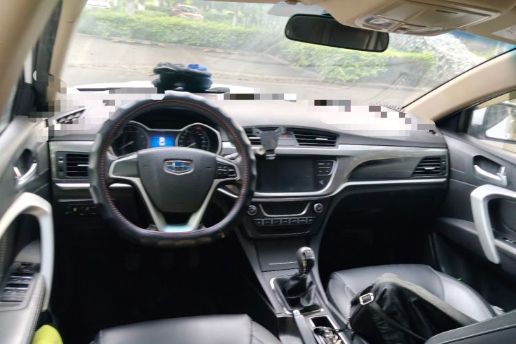 Used Geely Auto Emgrand 2017 Sedan Million Edition 1.5L Manual - Upward Version Center Console