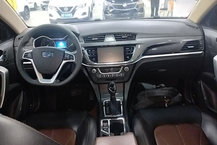 Used Geely Auto Emgrand 2017 Hatchback RS Million Edition 1.5L CVT Upward Version Center Console