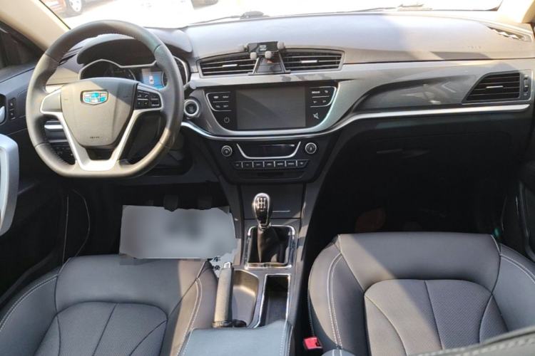 Used Geely Auto Emgrand 2017 Sedan Million Edition 1.5L Manual - Upward Version Center Console
