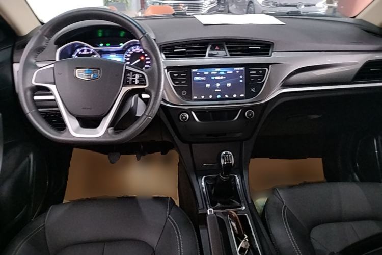 Used Geely Auto Emgrand 2017 Sedan Million Edition 1.5L Manual Upward Connect Version Center Console