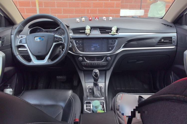 Used Geely Auto Emgrand 2017 Sedan Million Edition 1.5L CVT Upward Version Center Console
