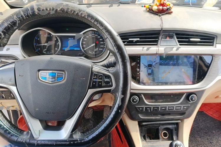 Used Geely Auto Emgrand 2017 Sedan Million Edition 1.5L Manual Luxury Model Center Console