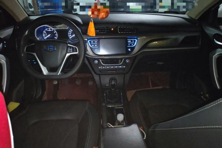 Used Geely Auto Emgrand 2017 Sedan Million Edition 1.5L Manual Upward Connect Version Center Console