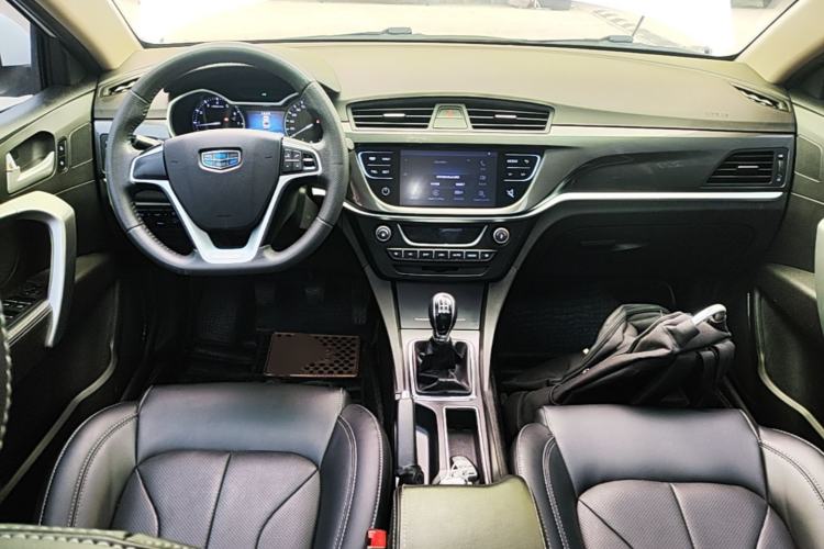 Used Geely Auto Emgrand 2017 Sedan Million Edition 1.5L Manual - Upward Version Center Console