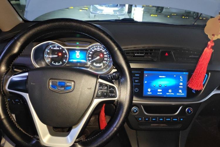 Used Geely Auto Emgrand 2017 Sedan Million Edition 1.5L Manual - Upward Version Center Console