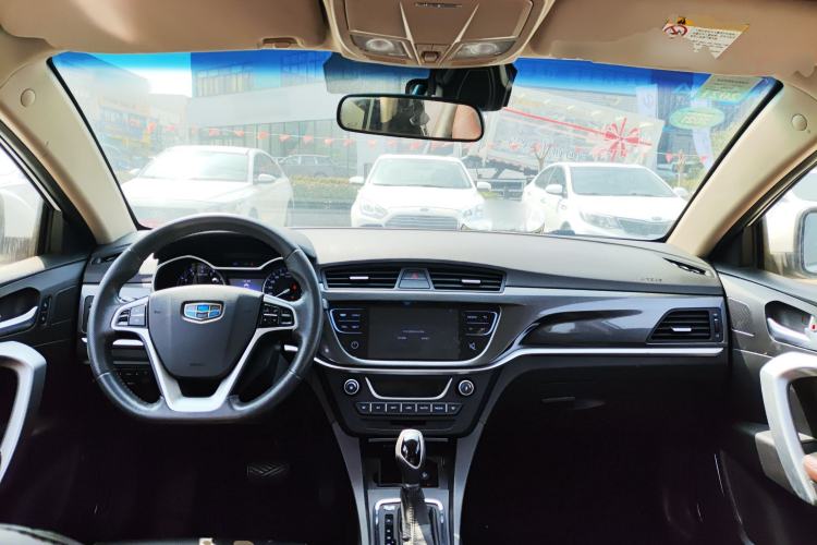 Used Geely Auto Emgrand 2017 Hatchback RS Million Edition 1.5L CVT Upward Version Center Console