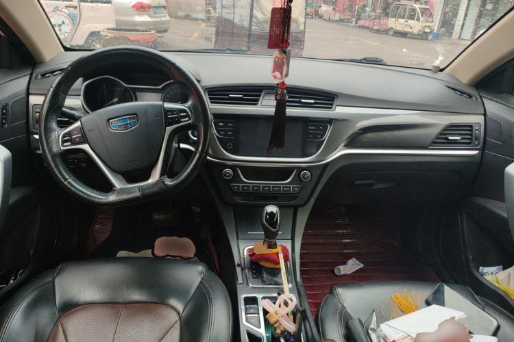 Used Geely Auto Emgrand 2017 Hatchback RS Million Edition 1.5L CVT Upward Version Center Console