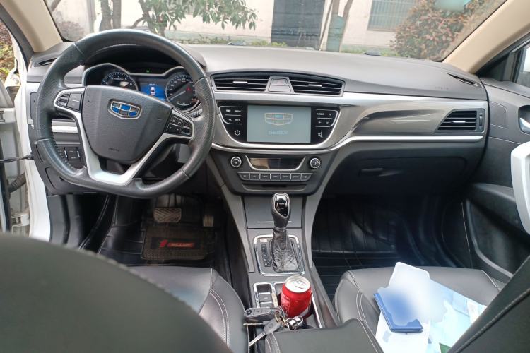 Used Geely Auto Emgrand 2017 Sedan Million Edition 1.5L CVT Upward Connectivity Version Center Console