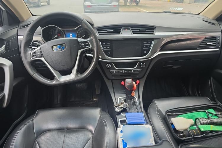 Used Geely Auto Emgrand 2017 Sedan Million Edition 1.5L CVT Upward Version Center Console