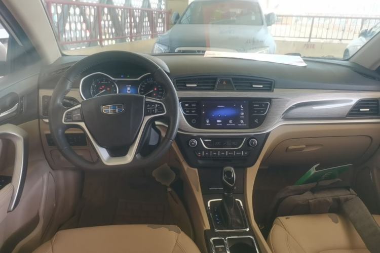 Used Geely Auto Emgrand 2017 Sedan Million Edition 1.5L CVT Luxury Model Center Console