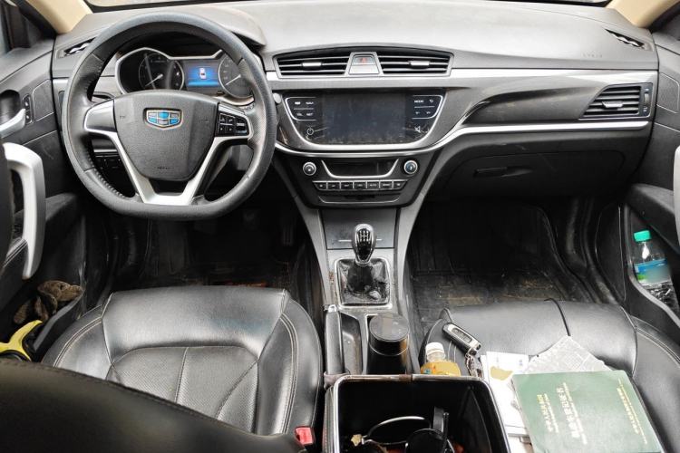 Used Geely Auto Emgrand 2017 Sedan Million Edition 1.5L Manual - Upward Version Center Console