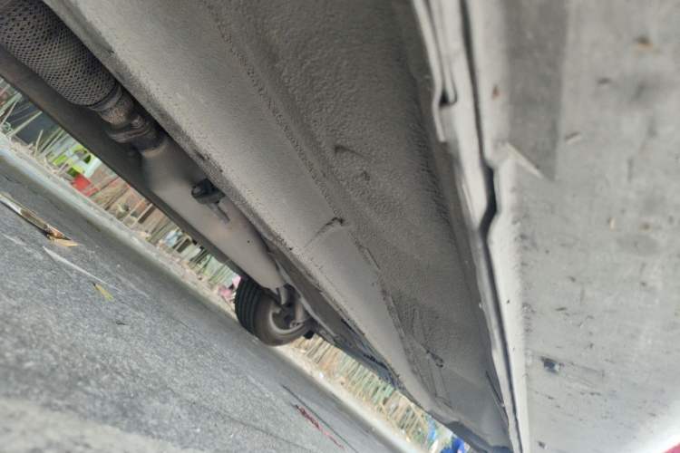 Used Geely Auto Emgrand 2017 Sedan Million Edition 1.5L CVT Upward Version Chassis Front Left