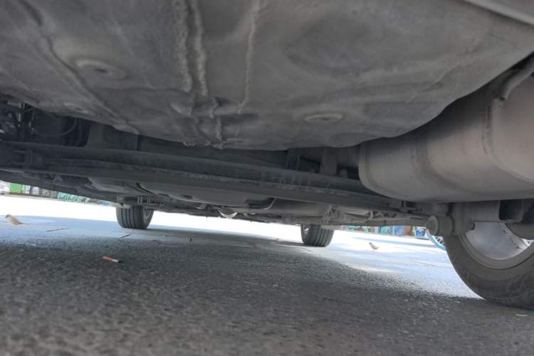 Used Geely Auto Emgrand 2017 Sedan Million Edition 1.5L Manual Upward Connect Version Chassis Rear