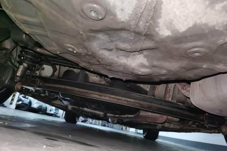 Used Geely Auto Emgrand 2017 Sedan Million Edition 1.5L CVT Upward Connectivity Version Chassis Rear