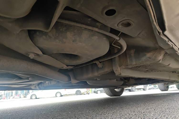 Used Geely Auto Emgrand 2017 Sedan Million Edition 1.5L Manual Upward Connect Version Chassis Rear Right
