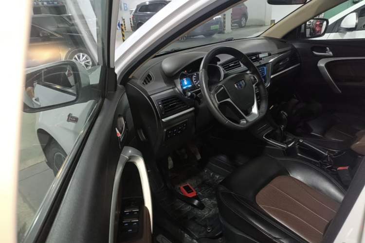 Used Geely Auto Emgrand 2017 Hatchback RS Million Edition 1.5L Manual Upward Version Driver Seat