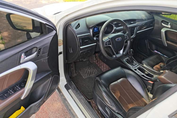 Used Geely Auto Emgrand 2017 Hatchback RS Million Edition 1.5L CVT Upward Version Driver Seat