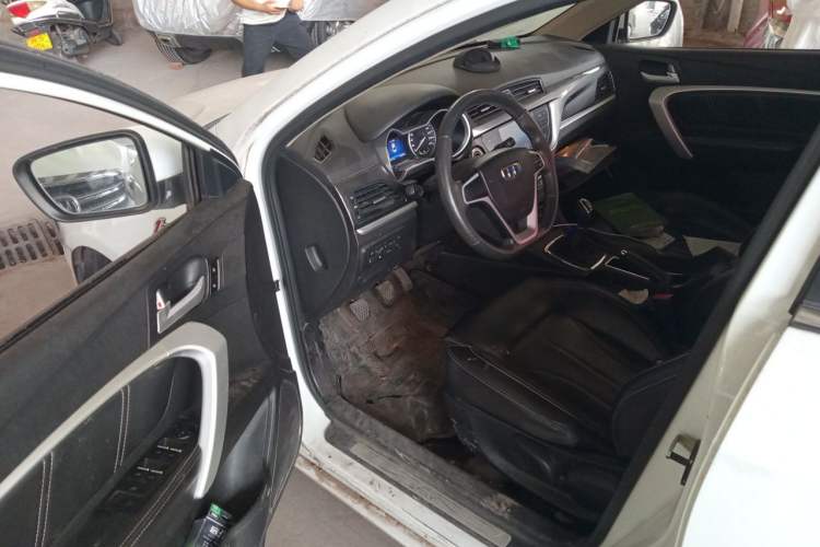 Used Geely Auto Emgrand 2017 Sedan Million Edition 1.5L Manual - Upward Version Driver Seat