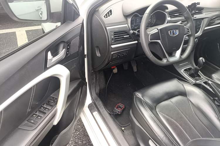 Used Geely Auto Emgrand 2017 Sedan Million Edition 1.5L Manual - Upward Version Driver Seat