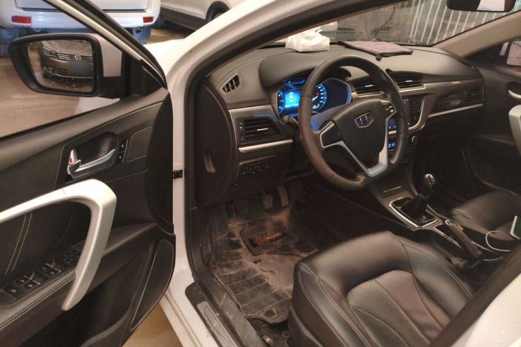 Used Geely Auto Emgrand 2017 Sedan Million Edition 1.5L Manual Upward Connect Version Driver Seat