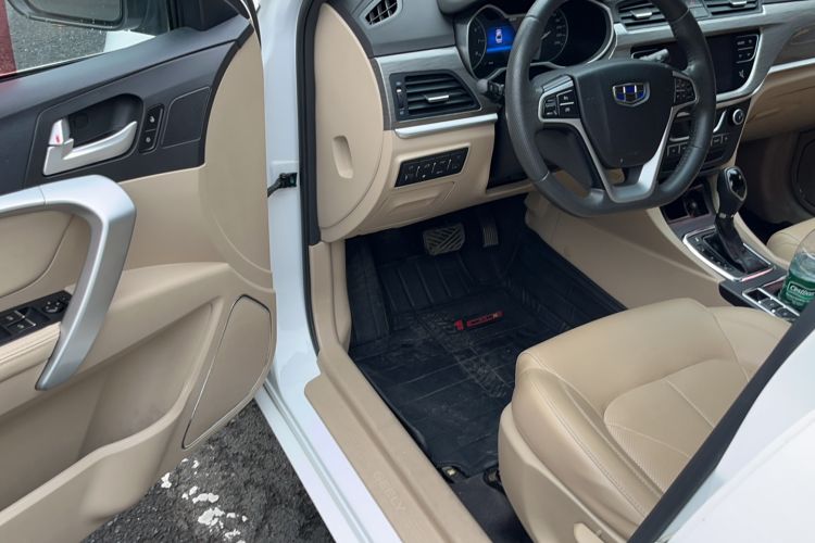 Used Geely Auto Emgrand 2017 Sedan Million Edition 1.5L CVT Luxury Model Driver Seat