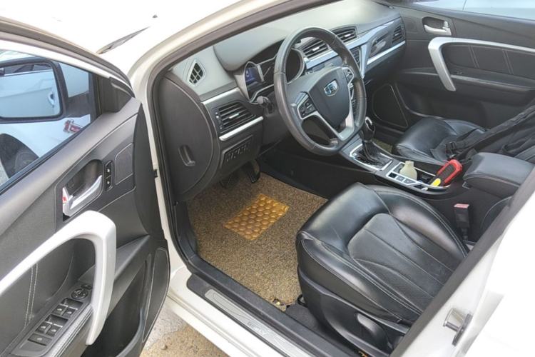 Used Geely Auto Emgrand 2017 Sedan Million Edition 1.5L CVT Upward Version Driver Seat