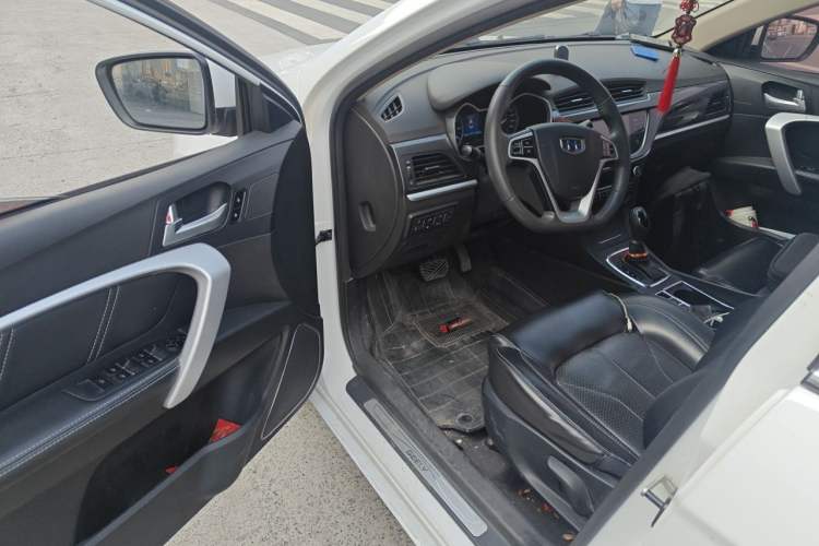 Used Geely Auto Emgrand 2017 Sedan Million Edition 1.5L CVT Upward Version Driver Seat