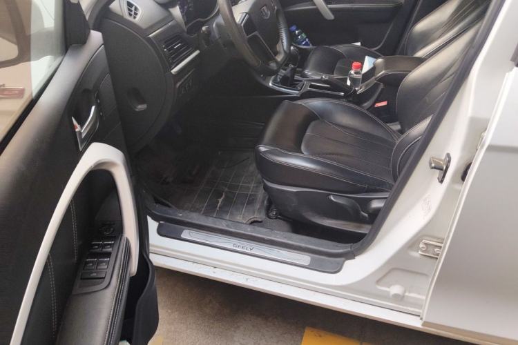 Used Geely Auto Emgrand 2017 Sedan Million Edition 1.5L Manual - Upward Version Driver Seat