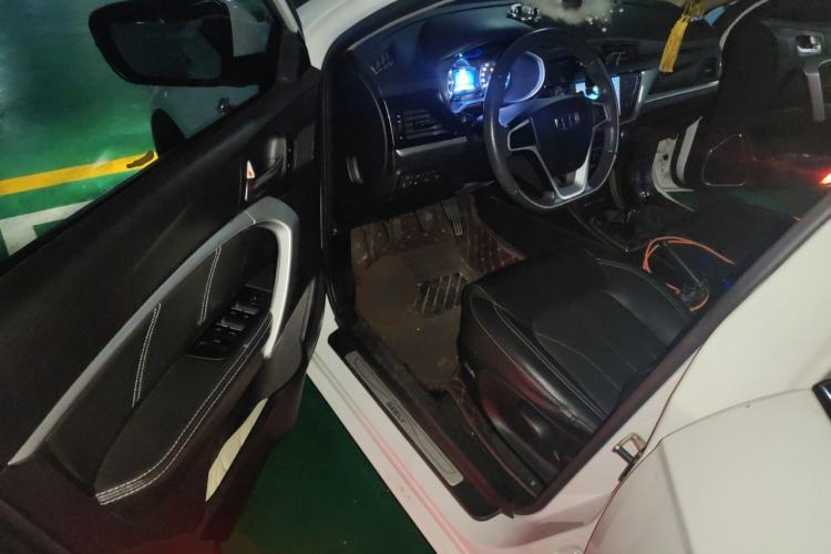 Used Geely Auto Emgrand 2017 Sedan Million Edition 1.5L Manual - Upward Version Driver Seat