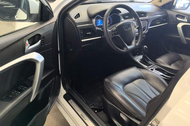 Used Geely Auto Emgrand 2017 Sedan Million Edition 1.5L CVT Upward Version Driver Seat